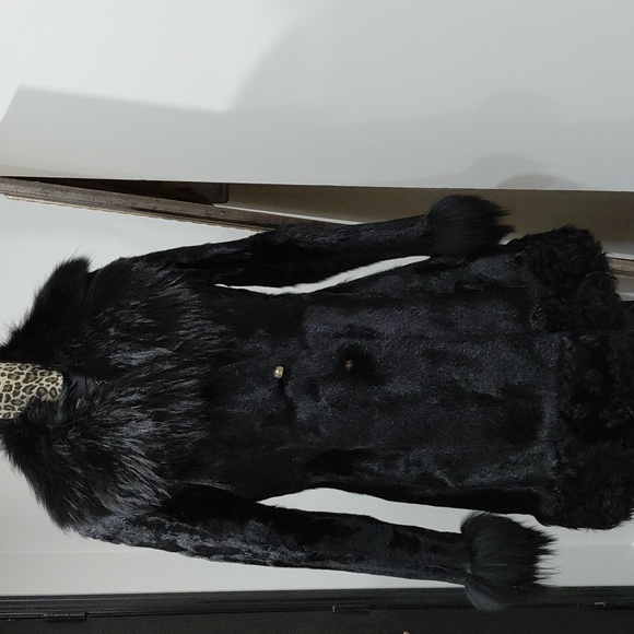 Excellent condition looks like new - Picture 2 of 15